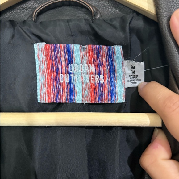 NWOT Urban Outfitters Jules Faux Leather Blazer Medium - Picture 5 of 9